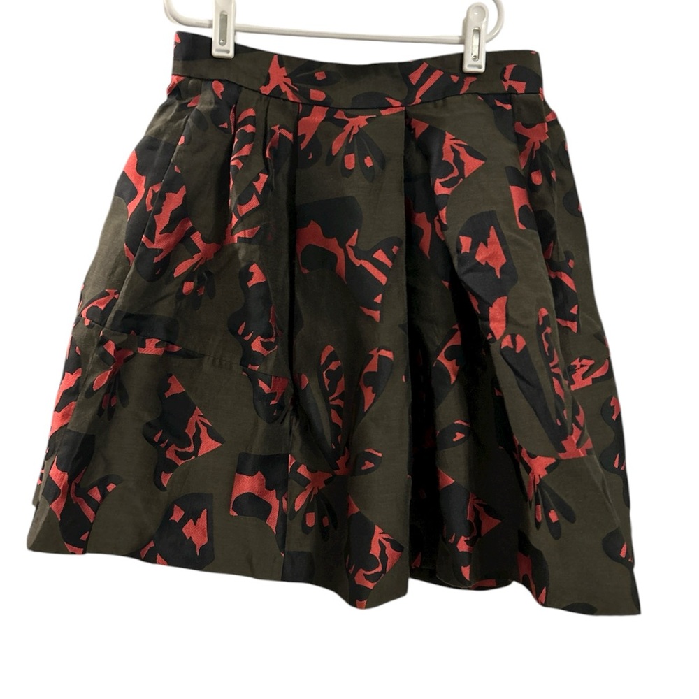 Banana Republic A-Line Skirt in Camouflage pattern with black and pink size 2